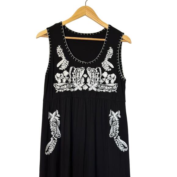Chelsea & Theodore Embroidered Dress Petite L Sleeveless Black Knit Maxi Dress - Picture 3 of 10